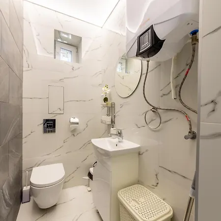 Modern Near Sea Garden Апартаменты Варна